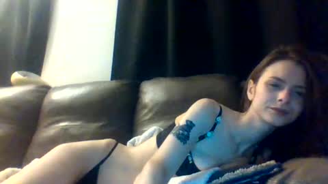 xxlily_monroexx online show from May 27, 7:16 am