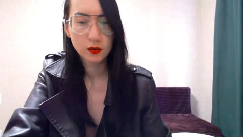 Andariel online show from May 15, 11:40 pm