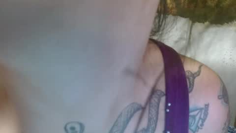   LILI  online show from January 5, 8:42 pm