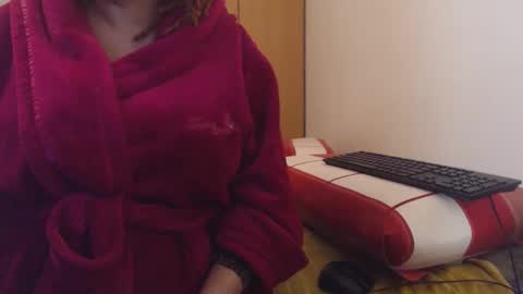 Ayanda online show from May 10, 3:58 pm