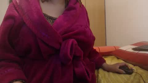 Ayanda online show from May 12, 4:24 pm
