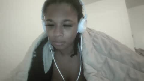 Danielle online show from May 23, 9:07 am