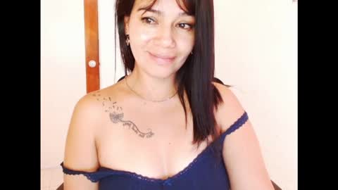 dolcesasha  online show from October 17, 4:10 pm