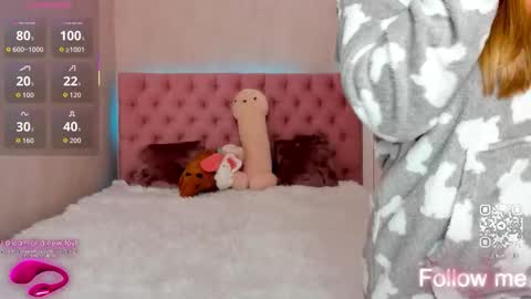 Lina online show from October 6, 8:42 am