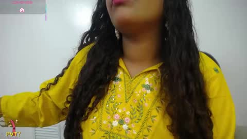 yazhini online show from May 20, 12:02 pm