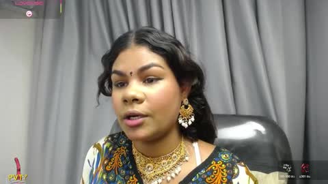 yazhini online show from May 6, 11:47 am