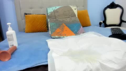 yaiza_sexylovee online show from October 12, 1:41 am