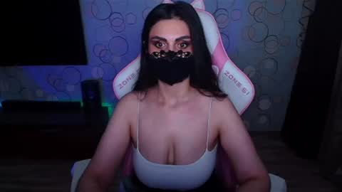 yasmina online show from June 25, 8:51 am