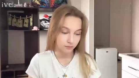 yasmina online show from May 12, 12:12 pm