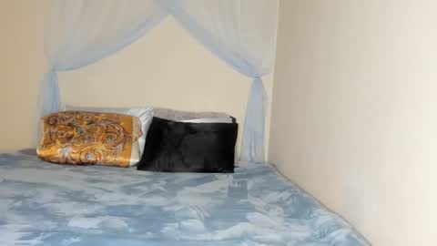 Yasmina online show from December 18, 2:05 am