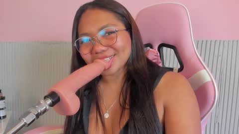 yeika_foxy online show from March 26, 11:34 am