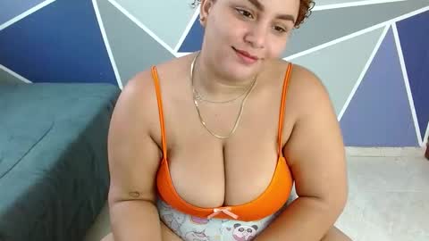 yera_carey online show from November 9, 12:45 pm