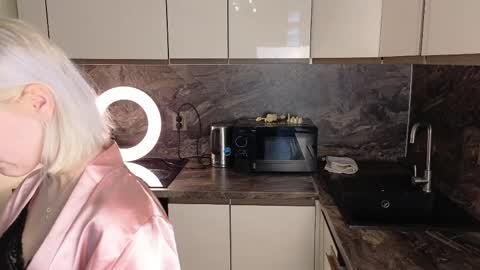 Cassy online show from April 9, 6:41 am