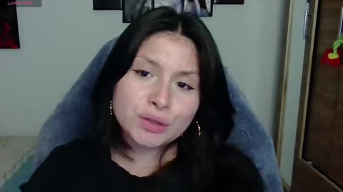 yessica_gomez01 online show from May 22, 11:36 pm