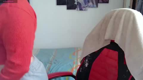 yessica_gomez01 online show from May 26, 10:31 pm