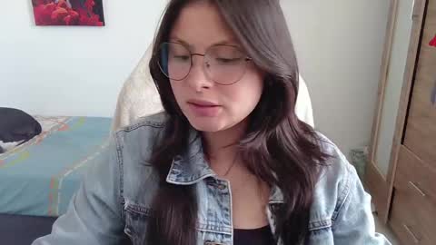 yessica_gomez01 online show from April 30, 9:08 pm