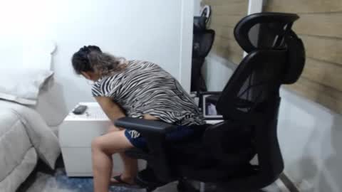 jessy online show from May 23, 2:21 am
