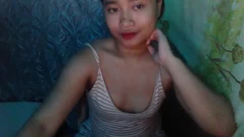 yhang_19 online show from September 30, 11:38 am