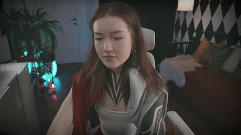 ynnenbrynn online show from December 26, 7:56 am