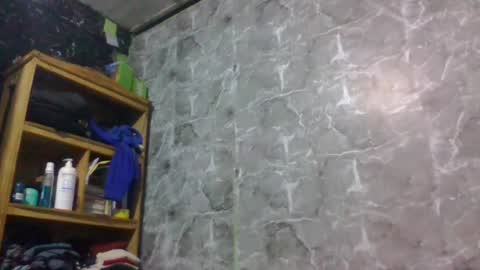 yolandrina05 online show from June 16, 2:56 am