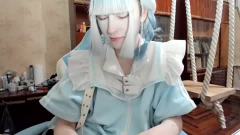 Yoonhee Kiss online show from September 18, 8:07 pm