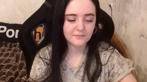 your_8a8y online show from October 20, 8:28 am