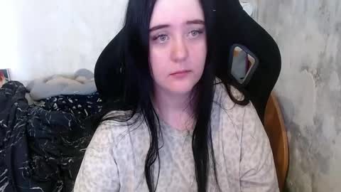 your_8a8y online show from May 19, 8:54 am