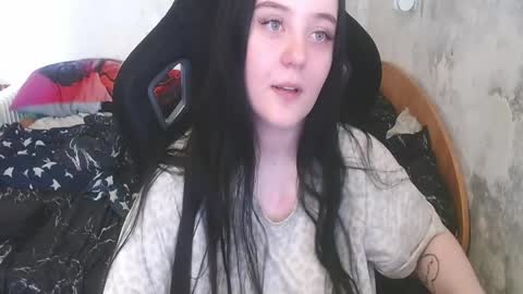 your_8a8y online show from May 8, 11:02 am