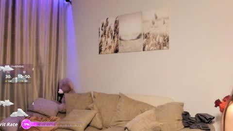 Camilla online show from November 28, 8:23 pm