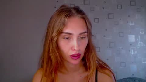 Amelia online show from July 8, 5:04 pm