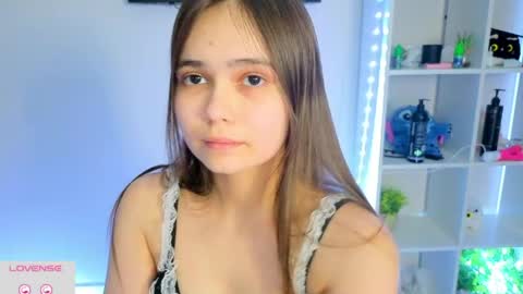 Julia Next stream  online show from June 1, 5:25 pm