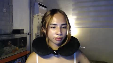 your_girl_cessxoxo online show from May 26, 7:18 am