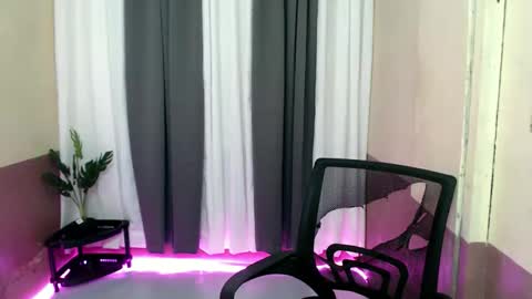 your_girl_yeka online show from April 7, 4:47 am