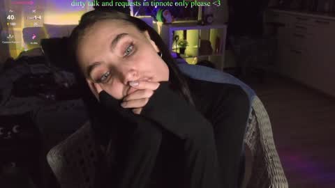 Snapshot of your_lazy_kitty chatting on January 23, 10:54 pm Karina online show from January 23, 10:54 pm