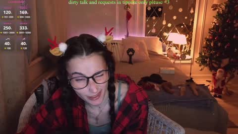 Snapshot of your_lazy_kitty chatting on December 25, 12:05 pm Karina online show from December 25, 12:05 pm