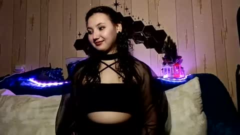 Lilly online show from December 14, 12:11 am