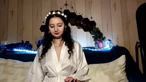 Lilly online show from December 10, 1:00 pm