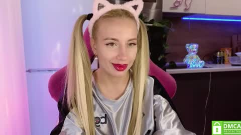 Alice  online show from May 15, 12:49 am