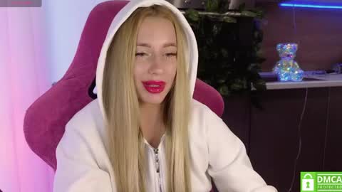 Alice  online show from May 18, 4:07 am