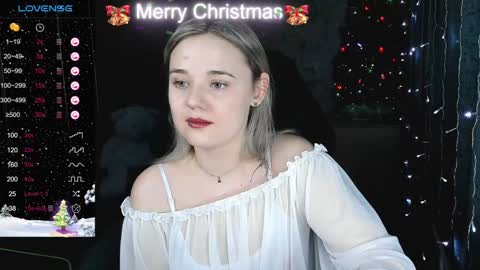 Molly online show from December 25, 1:09 pm