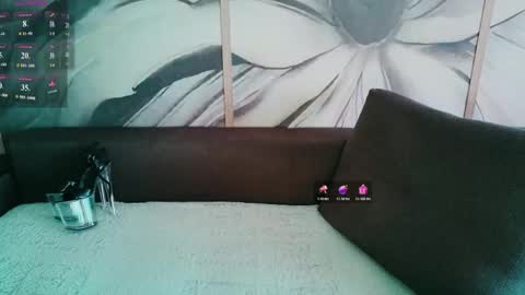 your_sweet_lesley online show from April 23, 10:44 am