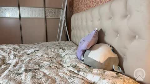 Snapshot of your_woman chatting on September 12, 5:08 am Helga Only Fans My nickname is Your Wife. online show from September 12, 5:08 am