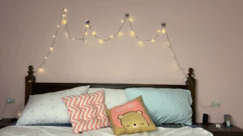 Eva online show from February 24, 5:33 pm