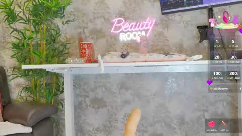 Anna online show from February 20, 8:09 pm