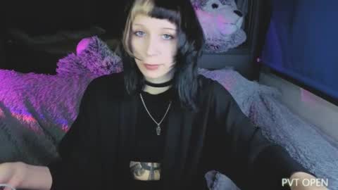 KatrinKatya PVT OPENindependent model online show from March 31, 7:25 pm