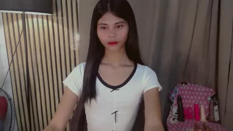 Vivian online show from February 12, 12:45 am