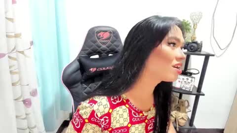 Alexia online show from January 3, 1:47 pm