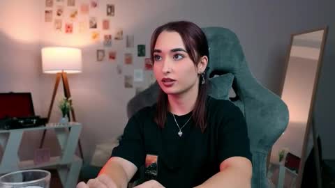 violett online show from September 18, 3:54 pm