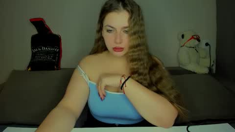 yourgem__ online show from December 1, 3:21 am