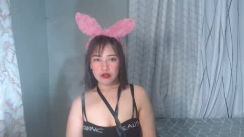 yourhotyash_ online show from April 5, 1:21 pm